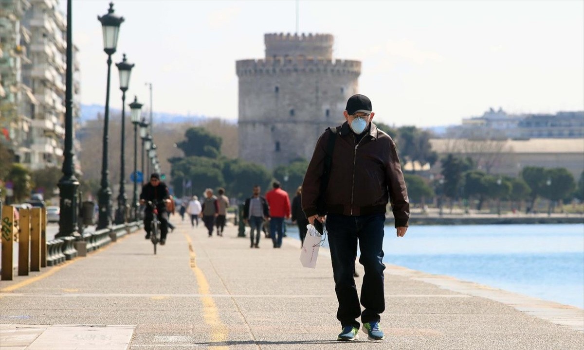 Κορονοϊός – Έκτακτο: Η Θεσσαλονίκη «ανέβηκε» στο «Επίπεδο 3» – Ποια μέτρα αλλάζουν