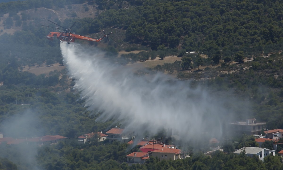 Πυροσβεστική: 62 δασικές πυρκαγιές σε ένα 24ωρο