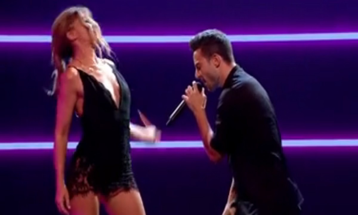 Τελικός J2US: Ο σέξι χορός της Πρεζεράκου – Οι σπόντες της Άσπας σε Βανδή-Μπακοδήμου (vids)