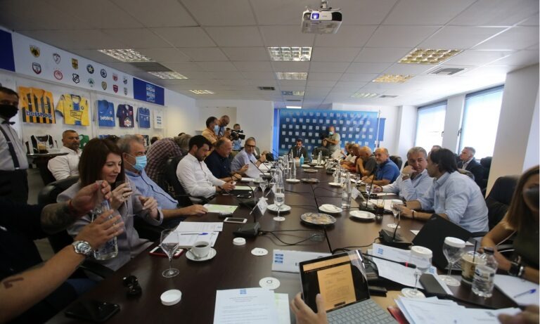 Super League 1: Επικυρώθηκε η βαθμολογία των πλέι οφ, όχι των πλέι άουτ