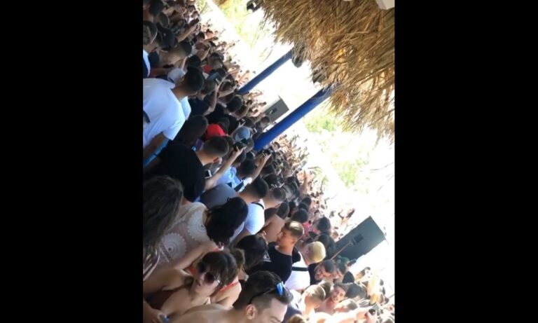 Αχαΐα: Απίστευτος συνωστισμός σε beach bar! (vid)