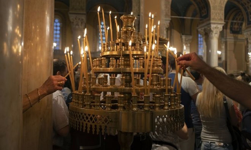 Πρώτοι σε θρησκευτική ευσέβεια οι Έλληνες στον Δυτικό Κόσμο