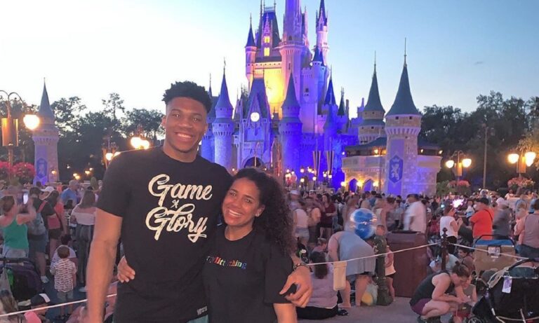 Γιάννης για το δωμάτιο στο Ορλάντο: «Το διαμέρισμά μας στην Ελλάδα ήταν μικρότερο»