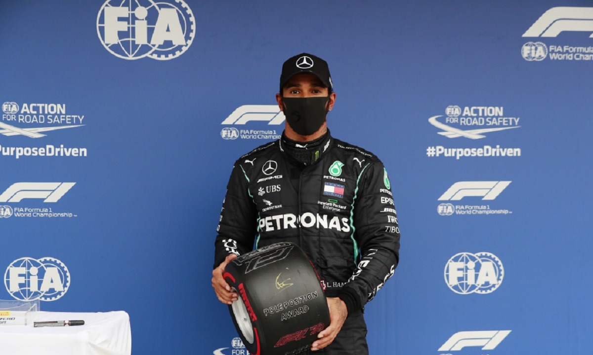 Formula 1: Την pole position ο Χάμιλτον, το 1-2 οι Mercedes