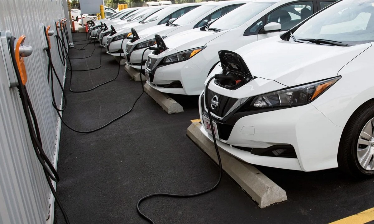 Ηλεκτροκίνηση: Από τις 24 Αυγούστου η επιδότηση για ηλεκτρικά Ι.Χ. – Ποια είναι τα ποσά