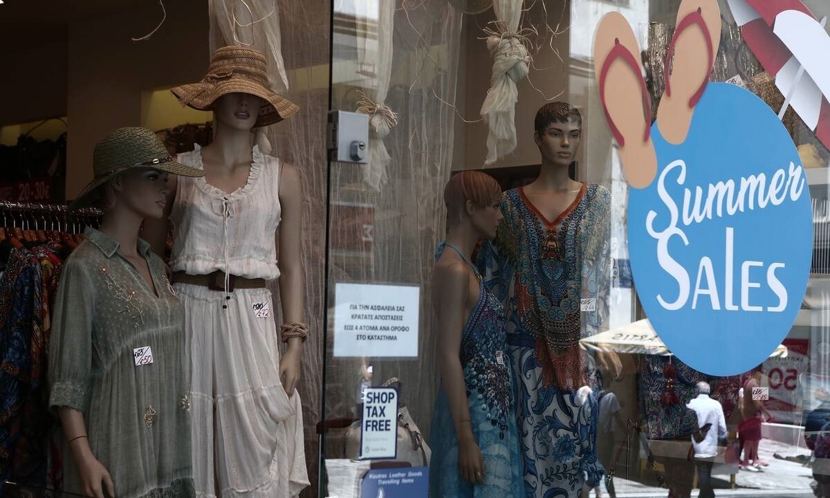 Ανοιχτά καταστήματα και σούπερ μάρκετ την Κυριακή, ωράριο λειτουργίας