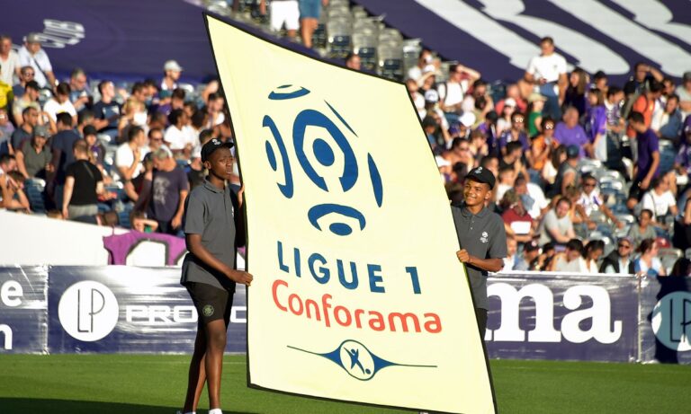 Γαλλία: Μέχρι 5.000 θεατές θα μπαίνουν στα γήπεδα