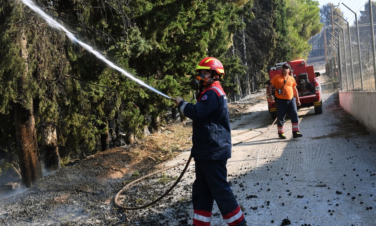 Πυροσβεστική: Αριθμός ρεκόρ – 72 πυρκαγιές σε 24 ώρες!