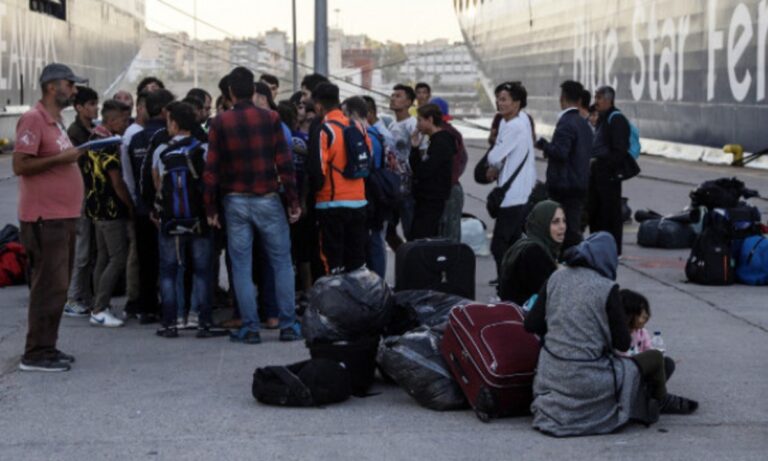 Μυτιλήνη: Άλλοι 119 πρόσφυγες αναχώρησαν για Πειραιά