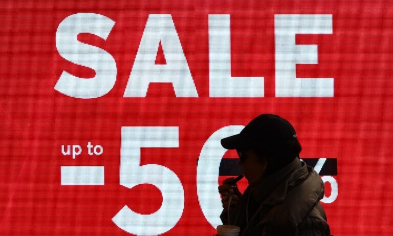 Θερινές εκπτώσεις 2020: Ξεκινούν τη Δευτέρα – Πόσο θα διαρκέσουν