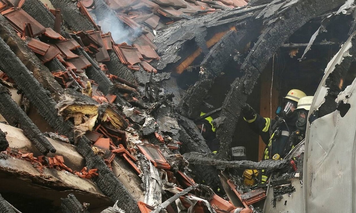 Τραγωδία στη Γερμανία: Συντριβή αεροσκάφους – Τρεις νεκροί (vid)