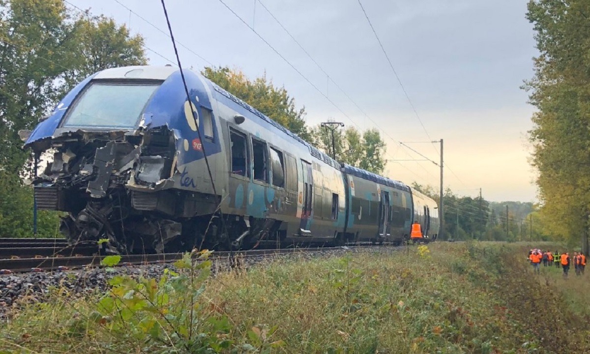 Τσεχία: Συγκρούστηκαν τρένα, υπάρχουν νεκροί και τραυματίες