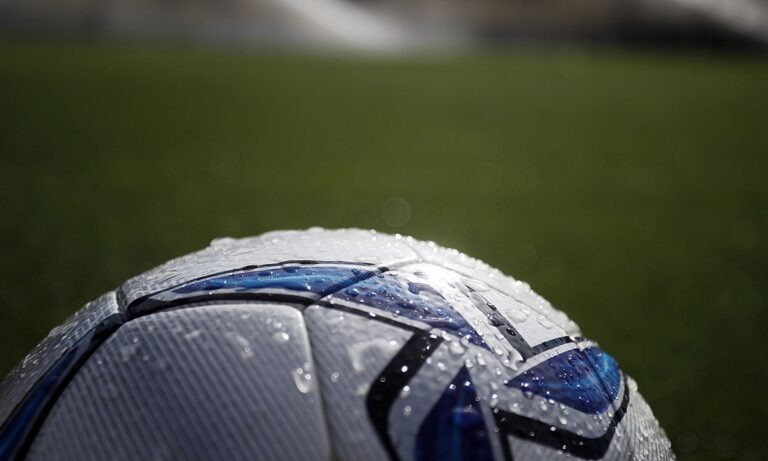 Τεχνικός διευθυντής της Super League 1 αδειάζει τους μάνατζερ