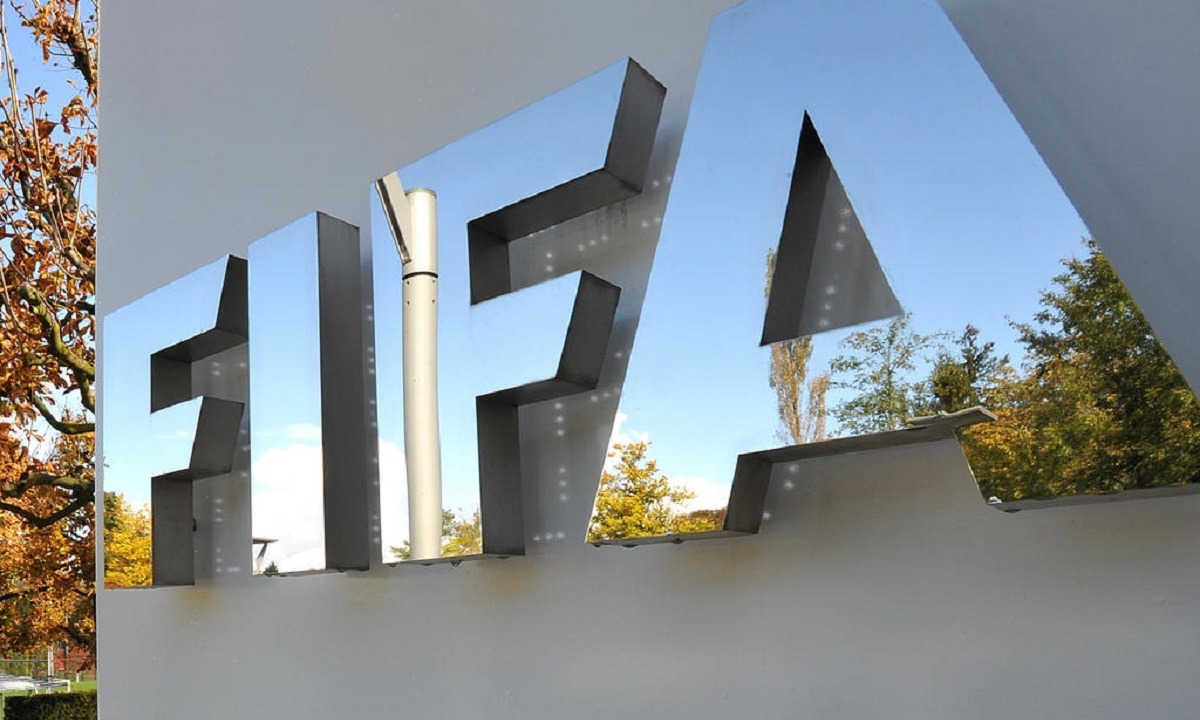 FIFA: Εξετάζει τη δυνατότητα να αλλάζουν οι παίκτες εθνική ομάδα!