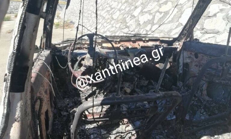 Ξάνθη: Ένα ακόμη κλεμμένο ΙΧ βρίσκεται καμένο στο Δροσερό (pics)
