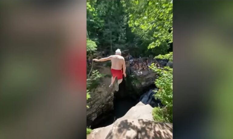 Viral: 73χρονος πήδηξε από λόφο στο νερό και τους «τρέλανε» (video)