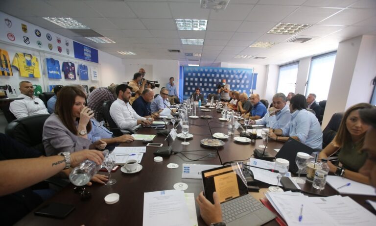 Super League 1: D-Day για την αναδιάρθρωση