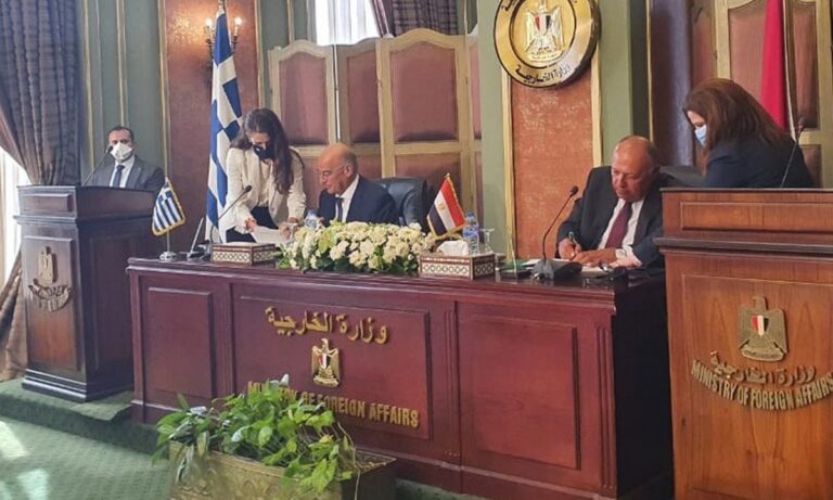 Ελλάδα-Αίγυπτος: Υπεγράφη η συμφωνία για την ΑΟΖ
