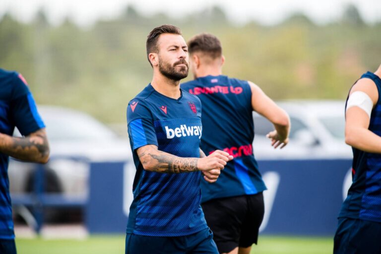 Η ΑΕΚ «βλέπει» τον Αντόνιο Λούνα για τη θέση του αριστερού μπακ! (vids)