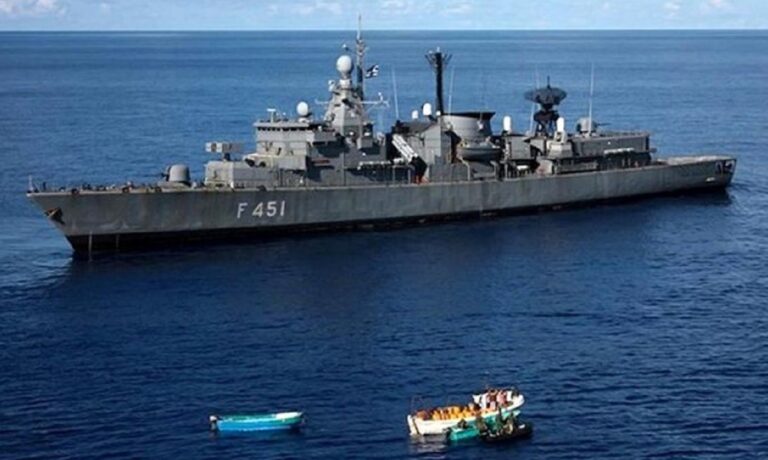 Απίστευτη τουρκική προπαγάνδα: Η φωτογραφία που έδειξαν από το κομματιασμένο Kemal Reis