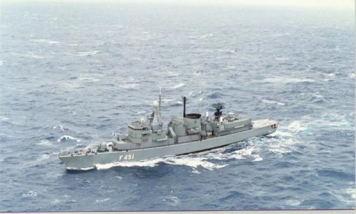 Ένοπλες Δυνάμεις: Δημιουργείται ο στόλος Μεσογείου και Αιγαίου! (vids)