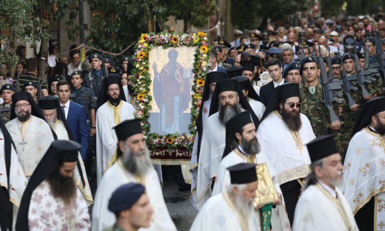 Ιερά Σύνοδος: Κανονικά οι λιτανείες