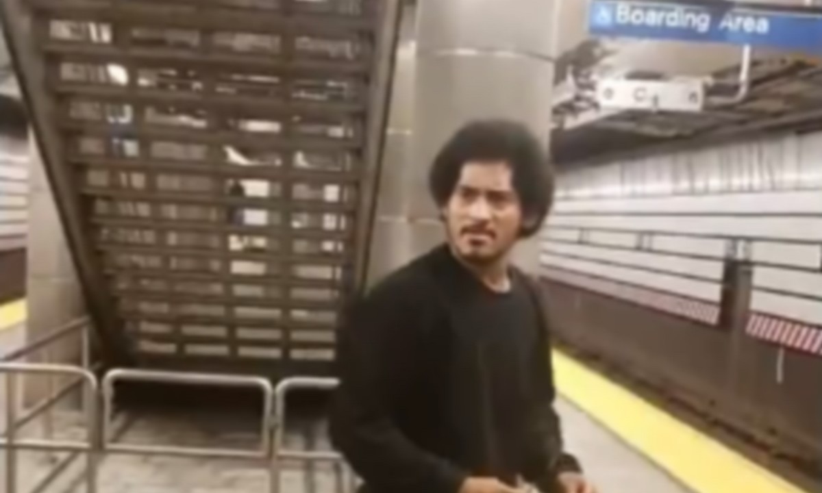 Νέα Υόρκη: Επιχείρησε να βιάσει 25χρονη στο μετρό! (σκληρές εικόνες)