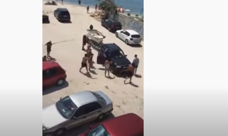 Χαλκιδική: Μπουνιές, βρισιές και σύρραξη στην παραλία (video)