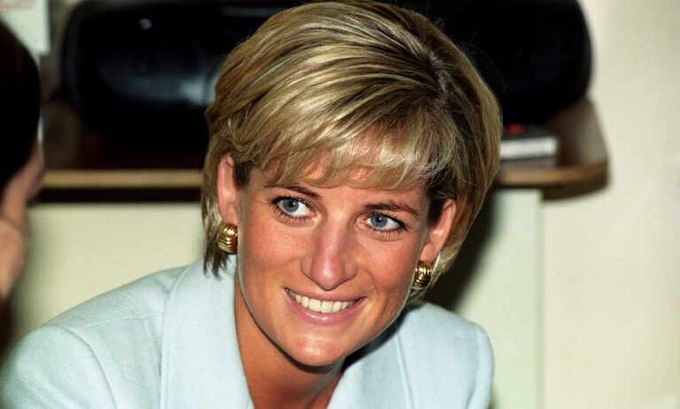 Νταϊάνα: 23 χρόνια από τον θάνατο της πιο αγαπητής Πριγκίπισσας παγκοσμίως (vids)