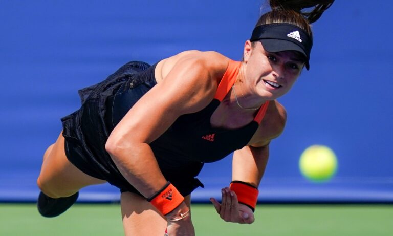 Σάκκαρη: «Μαγική» πρεμιέρα στη Νέα Υόρκη, διέλυσε την Γκάουφ (vid)