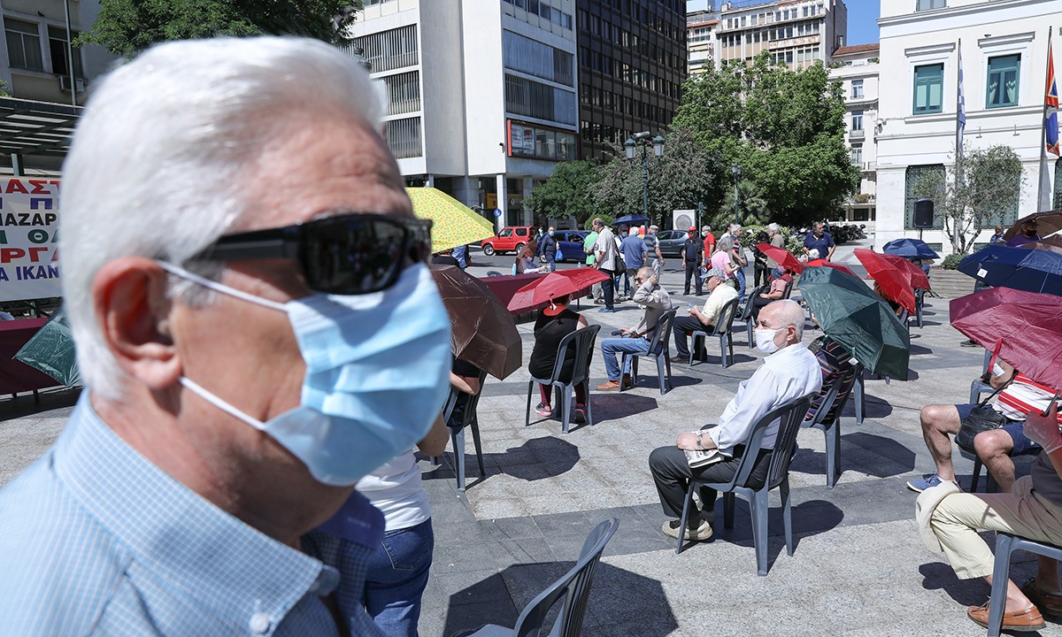 Συνταξιούχοι: Τριπλό «κύμα» αναδρομικών – Αυξήσεις στις προσωρινές συντάξεις (vid)