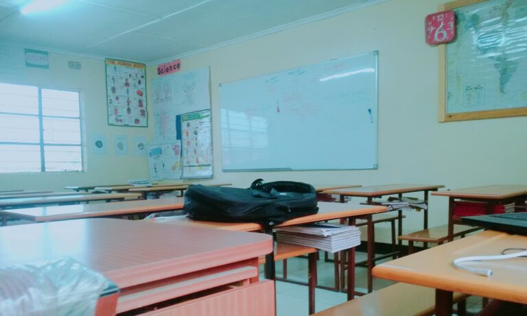 Προβληματισμός για το άνοιγμα των σχολείων: Τζούφη,  Κεφαλίδου και Κοκονάς στο MEGA