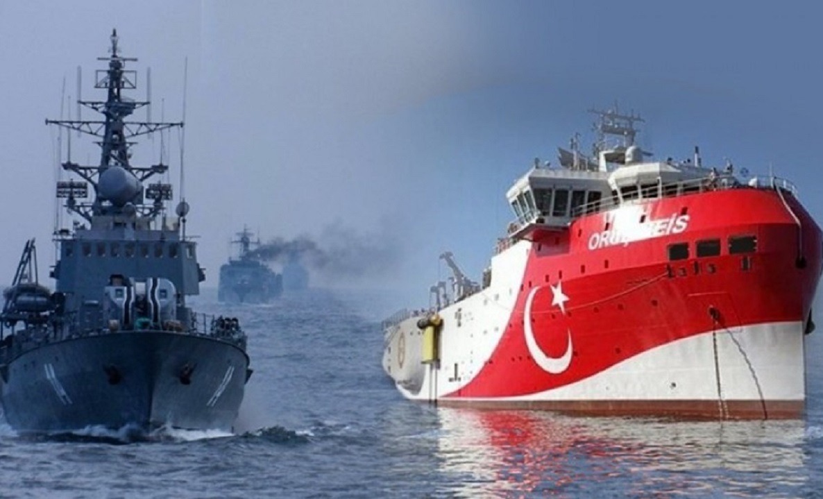 Orus Reis: Με προστατευτικό κλοιό απαντούν τα τουρκικά πλοία στην ελληνική φρεγάτα