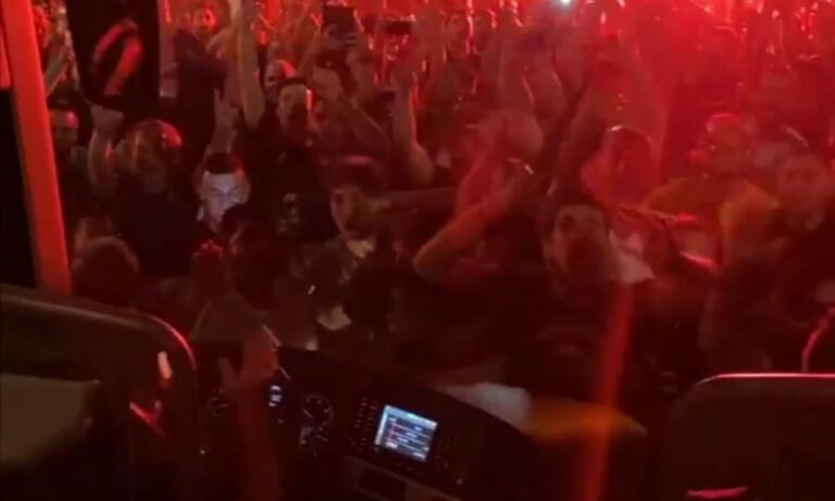 ΠΑΟΚ: Απίθανο πάρτι παικτών-κόσμου έξω από την Τούμπα! (vids)