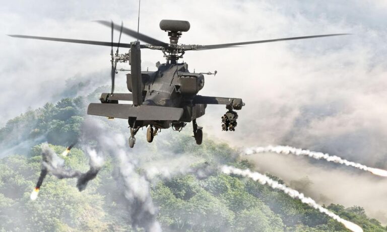 Εξοπλιστική ρελάνς: H Ελλάδα ενισχύει τα Apache με Spike NLOS
