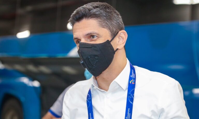 Αλ Χιλάλ – Απίστευτο: Ο Λουτσέσκου κατέβασε ομάδα με… εννέα παίκτες (pic)