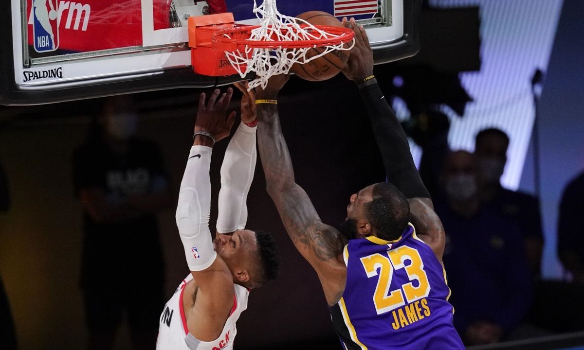 Λέικερς – Ρόκετς 97-112: Εκτόξευση από τον Χάρντεν (vids)