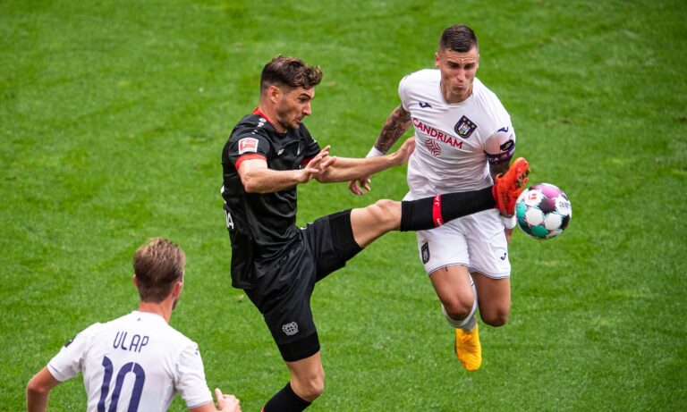 Βράνιες: Κι όμως! Έπαιξε με την Άντερλεχτ και ήταν και αρχηγός!