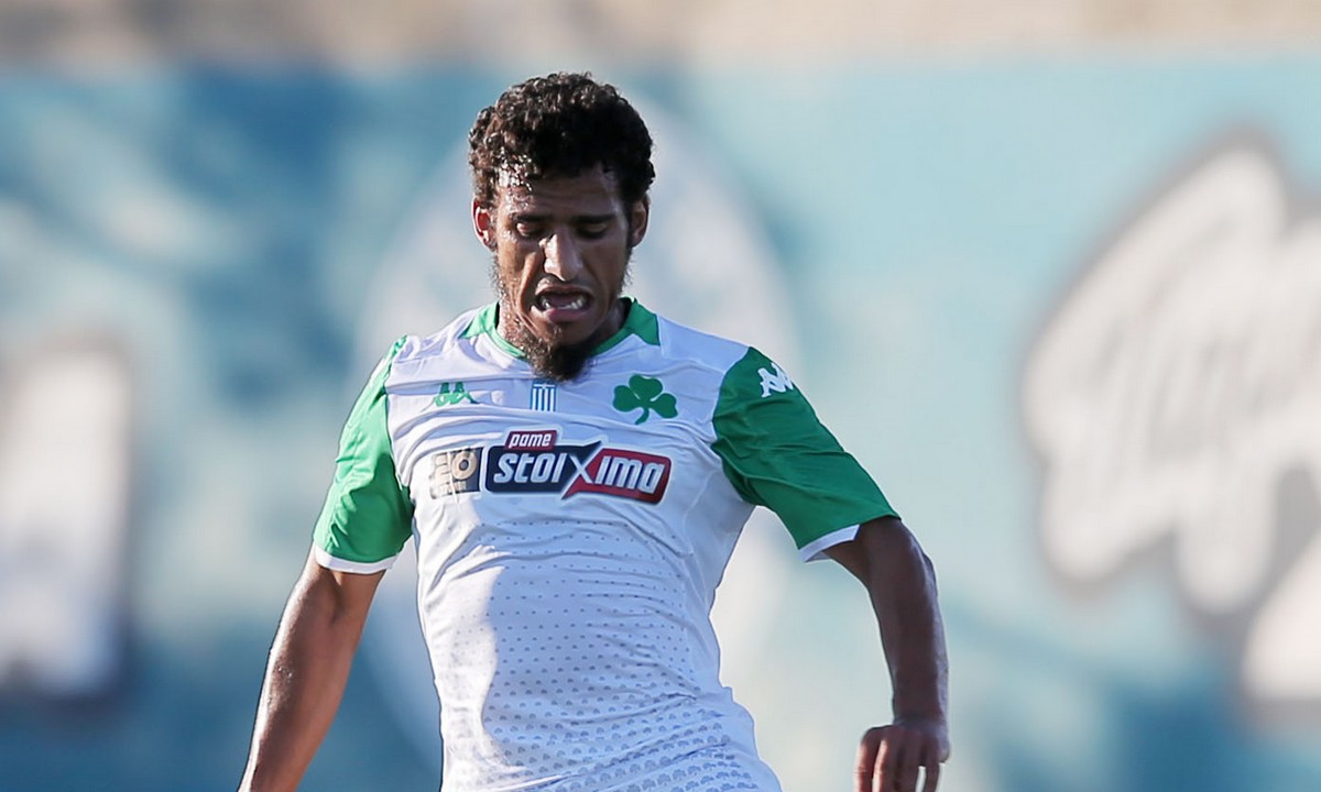 Βανδαλισμοί στο αυτοκίνητο του Αγιούμπ (pic)