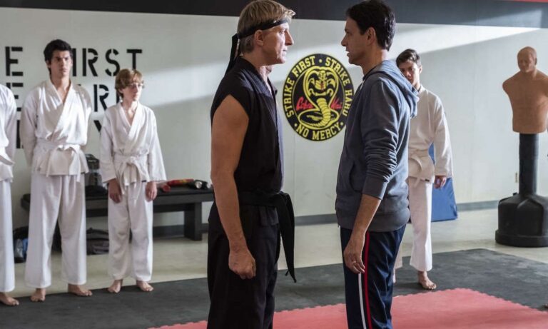 To Cobra Kai αναζωπυρώνει την εφηβεία μας (Vid)