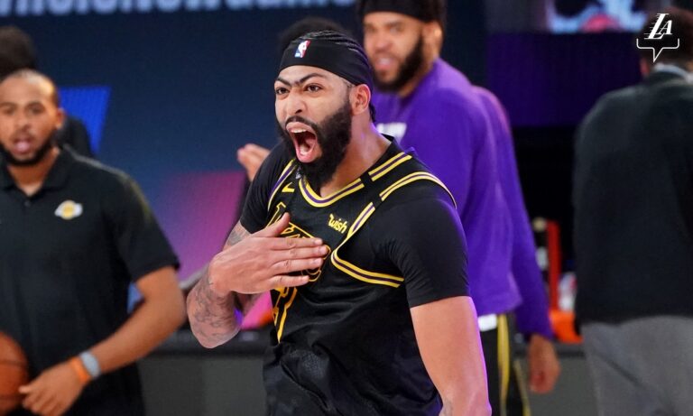 Ντέιβις: «Δεν θέλουμε να χάνουμε όταν φοράμε τη φανέλα του Κόμπι»