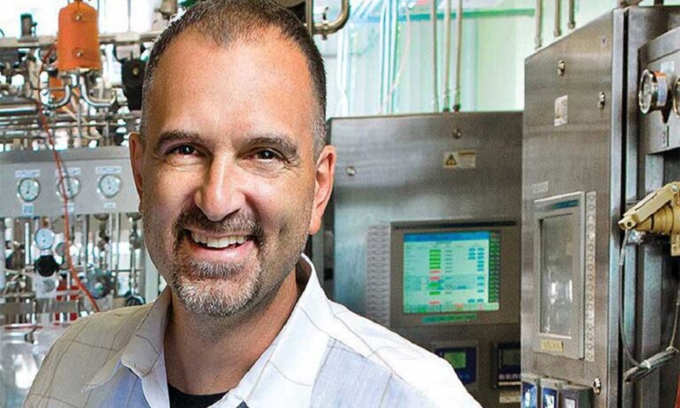 Κοκτέιλ αντισωμάτων δίνει ελπίδες για τον κορονοϊό – Ένας Ελληνοαμερικανός πίσω από την ανακάλυψη