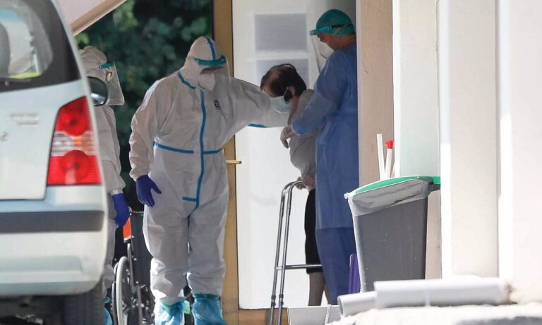 Κορονοϊός: Υγειονομικές «βόμβες» οι οίκοι ευγηρίας – Μεγάλη ανησυχία για την Αττική