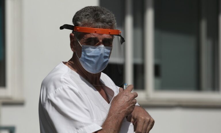 Κορονοϊός ΕΟΔΥ: 8 νεκροί – 346 κρούσματα