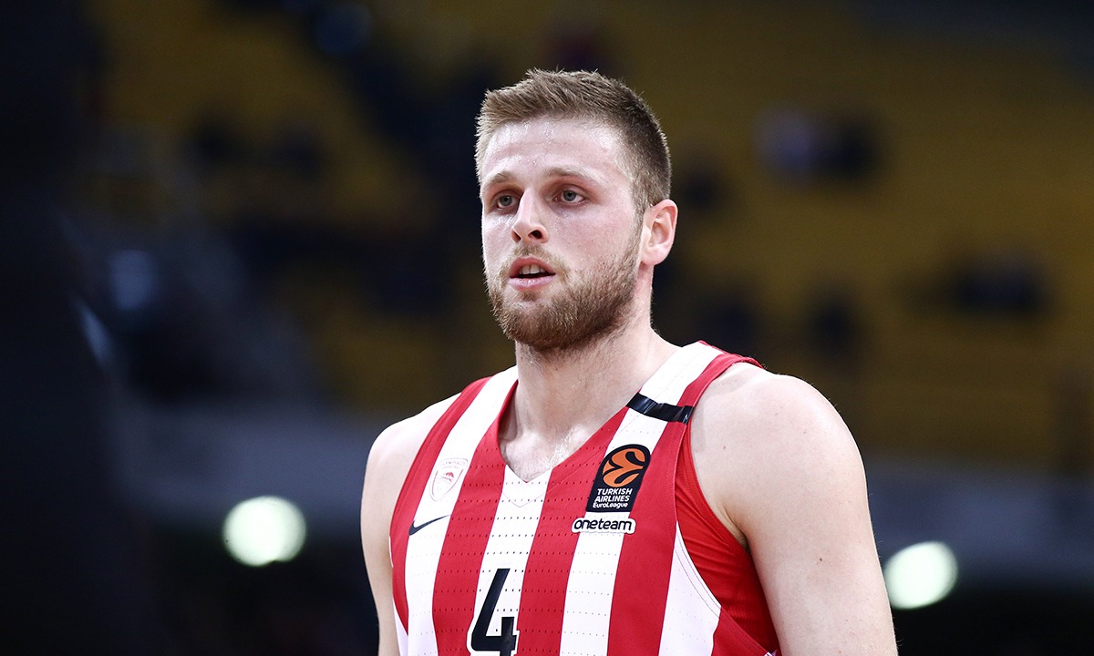 Ολυμπιακός: Χτύπησε ο Χαραλαμπόπουλος!