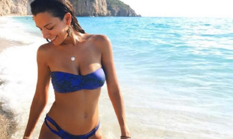 Η Νικολέττα Ράλλη με μπικίνι είναι όλα τα… λεφτά (pics)