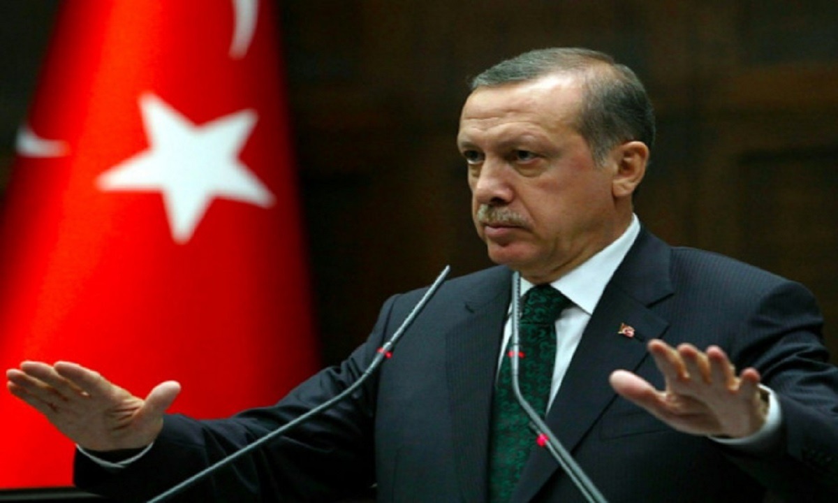 Ερντογάν: Κίνηση απελπισίας για να σταματήσει την κατρακύλα στην τουρκική λίρα