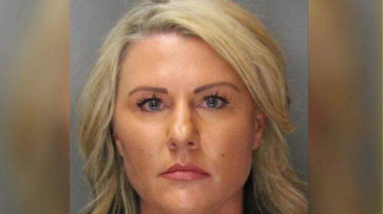 ΗΠΑ: Έξι μήνες φυλακή για βοηθό σερίφη που έκανε σεξ με ανήλικο