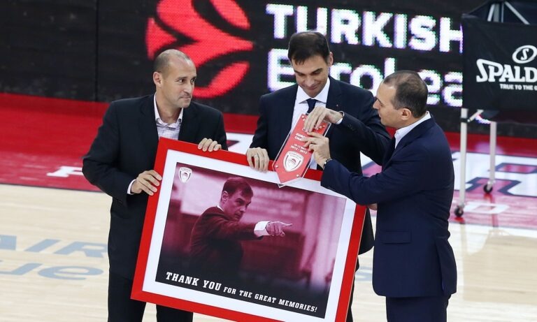 Μπαρτζώκας: «Ηγέτες του Ολυμπιακού είναι οι πρόεδροι»