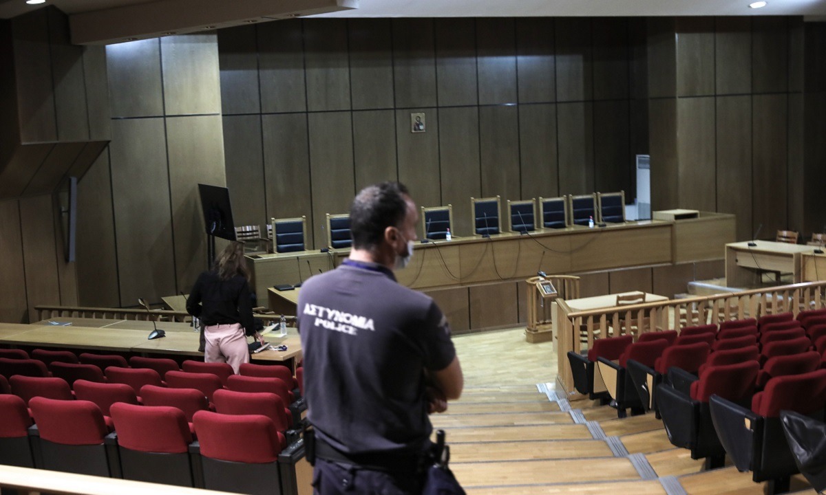 Δίκη Χρυσής Αυγής: Ένοχα για διεύθυνση εγκληματικής οργάνωσης τα ηγετικά στελέχη του κόμματος